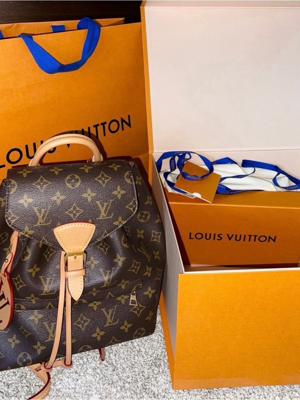Louis Vuitton - Monogram Montsouris PM
